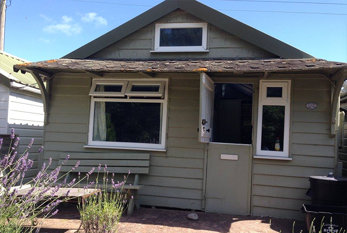 Lavender's Blue Beach Hut